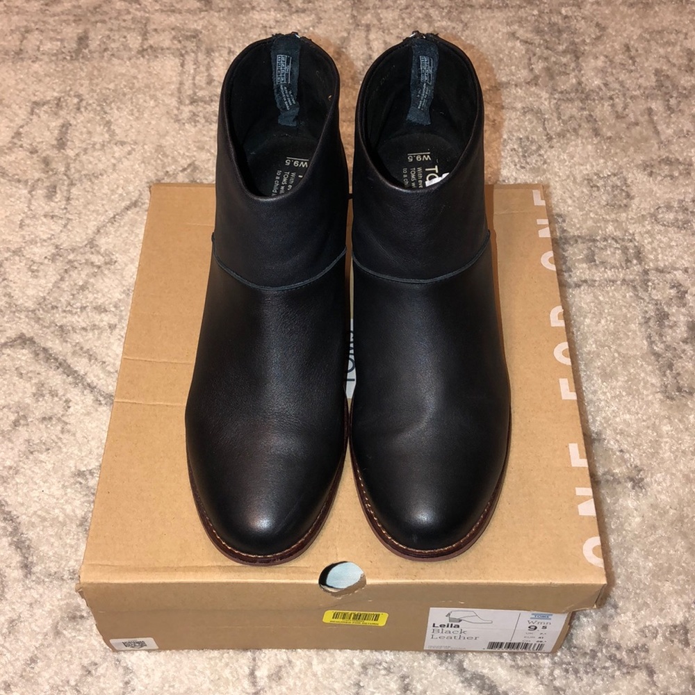 Toms Black Leather Ankle Boot